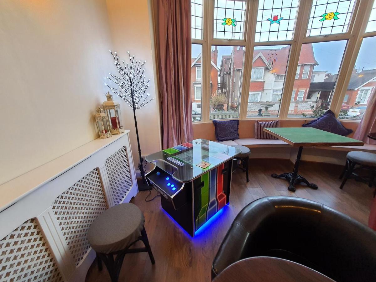 Caxton House Bed and Breakfast Skegness Eksteriør billede