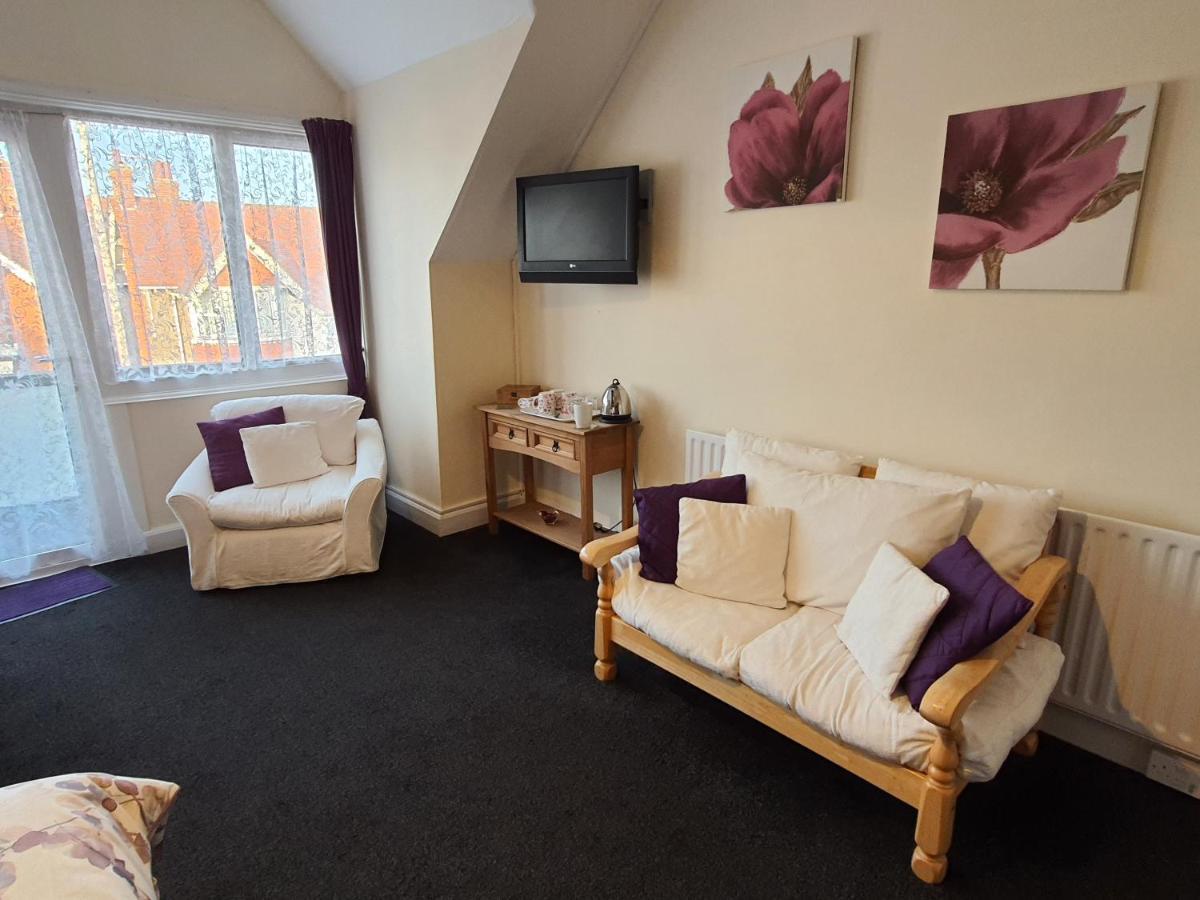 Caxton House Bed and Breakfast Skegness Eksteriør billede